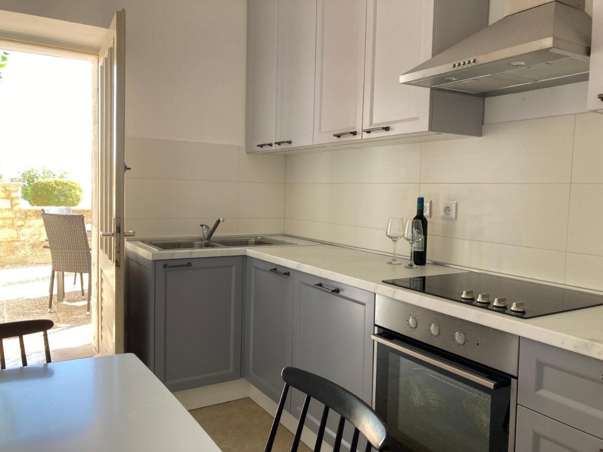 Apartment Sea View Preko Luaran gambar